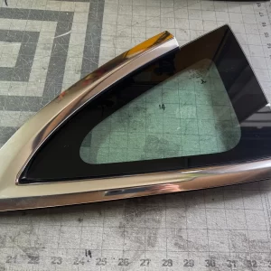 NEW OEM 17-23 Tesla 3 Rear Driver Left Quarter Glass 43R-011570 1514978-00-C