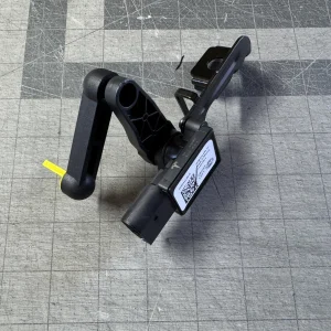 NEW 2024 Tesla Cybertruck Front Left Air Suspension Height Sensor 1250941-00-B
