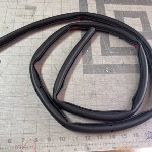NEW OEM 20-23 Tesla Model Y Front LEFT Side Door Body Weatherstrip Rubber Seal
